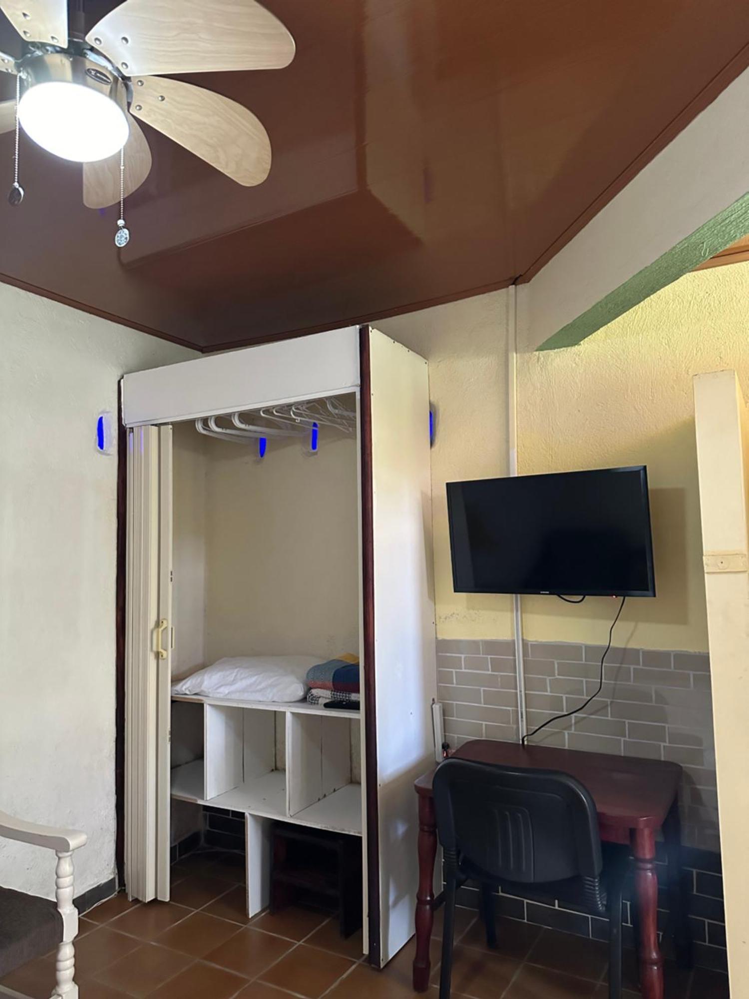 Owl House Hotel Piedades Bagian luar foto